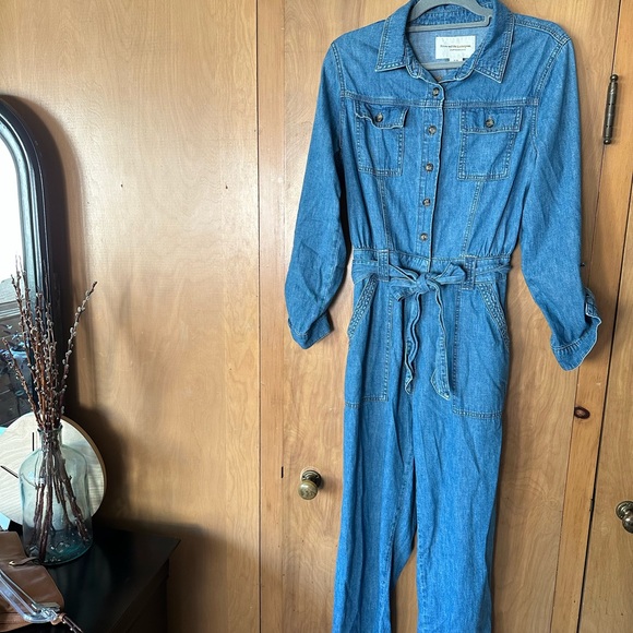 Anthropologie Pants - Pilcro and the letterpress Classic Denim Jumpsuit